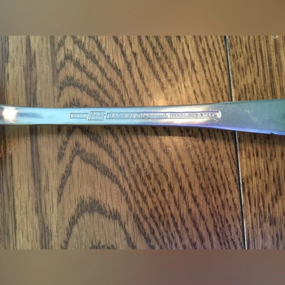 Ekco Eterna Colonial Richmond Stainless Pie Server